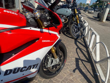 Carica l'immagine nel visualizzatore di Gallery, DUCATI PANIGALE 959 CORSE - 2019 - KM 35130