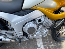 Carica l'immagine nel visualizzatore di Gallery, YAMAHA TDM 850 - 1999 - KM 49252
