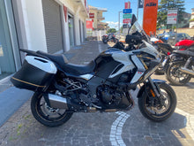 Carica l'immagine nel visualizzatore di Gallery, KAWASAKI VERSYS 1100  - 2025 - KM 5789