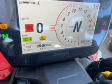Carica l'immagine nel visualizzatore di Gallery, DUCATI STREETFIGHTER V4 S - 2020 - KM 25463