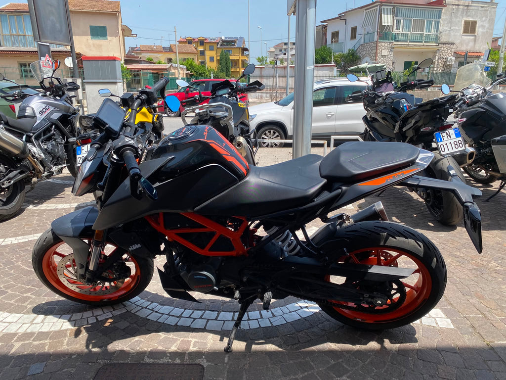 KTM 125 DUKE - 2021 - KM 26256