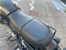 Carica l'immagine nel visualizzatore di Gallery, MOTO GUZZI V7 III STONE - 2018 - KM 17723