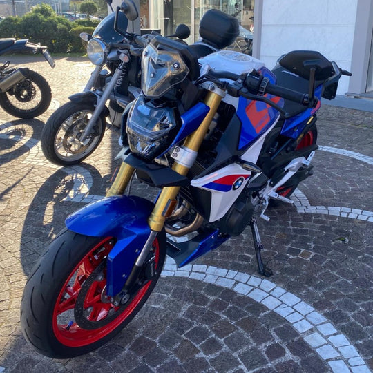 BMW F 900 R - 2025 - KM 9913