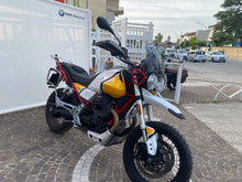 Carica l'immagine nel visualizzatore di Gallery, MOTO GUZZI V85 TT - 2019 - KM 19823