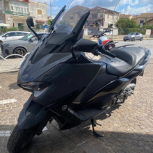 Carica l&#39;immagine nel visualizzatore di Gallery, YAMAHA T MAX 560 TECH MAX - 2021 - KM 13437