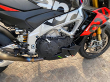 Carica l'immagine nel visualizzatore di Gallery, APRILIA TUONO V4 FACTORY - 2023 - KM 19199