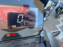 Carica l'immagine nel visualizzatore di Gallery, HONDA ADV 350 - 2023 - KM 7684