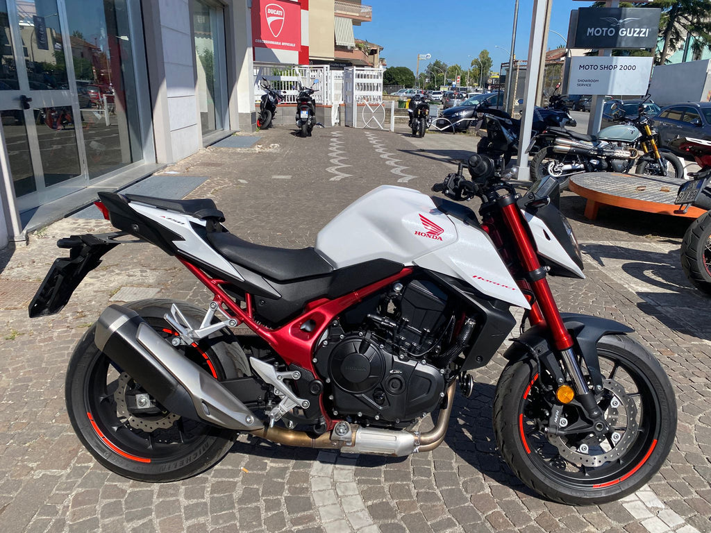 HONDA CB 750 HORNET - 2023 - KM 4740