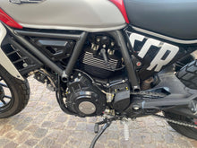 Carica l&#39;immagine nel visualizzatore di Gallery, DUCATI SCRAMBLER 800 ICON - 2024 - KM 1992