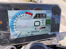 Carica l'immagine nel visualizzatore di Gallery, SUZUKI GSX 8S - 2025 - KM 5530