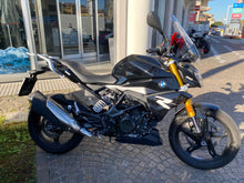 Carica l&#39;immagine nel visualizzatore di Gallery, BMW G 310 R - 2024 - KM 1544