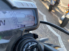 Carica l'immagine nel visualizzatore di Gallery, TRIUMPH SPEED 400 - 2026 - KM 3304