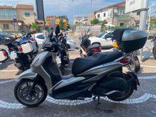Carica l'immagine nel visualizzatore di Gallery, PIAGGIO BEVERLY 300 HPE - 2021 - KM 55617