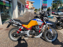Carica l'immagine nel visualizzatore di Gallery, MOTO GUZZI V85 TT - 2026 - KM 16