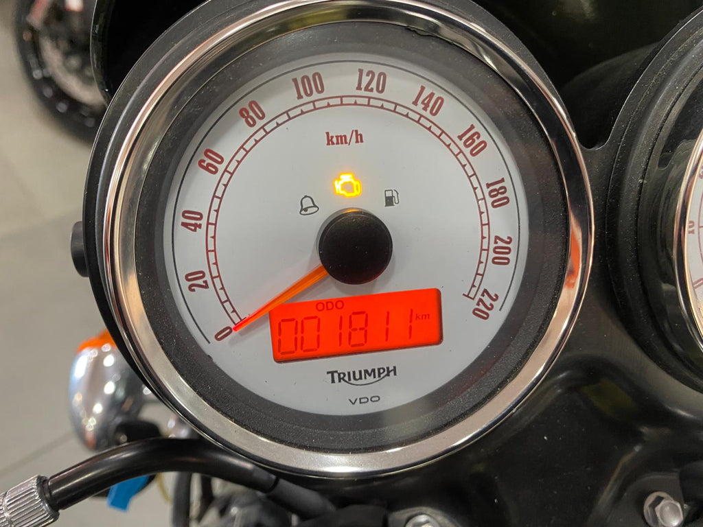 TRIUMPH THRUXTON 900 - 2015 - KM 1811