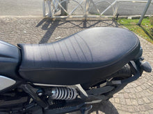 Carica l'immagine nel visualizzatore di Gallery, DUCATI SCRAMBLER 800 ICON DARK - 2021 - KM 23352