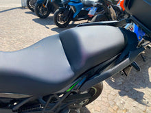 Carica l'immagine nel visualizzatore di Gallery, KAWASAKI VERSYS 650 - 2024 - KM 2570