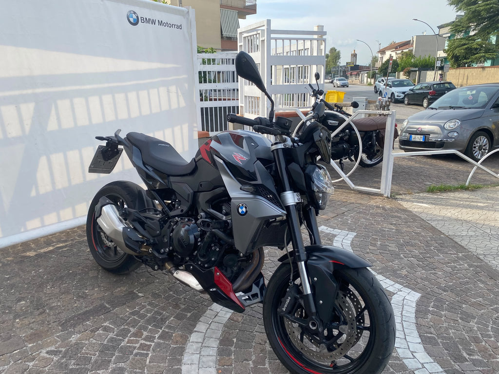 BMW F 900 R - 2022 - KM 16692