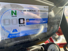 Carica l'immagine nel visualizzatore di Gallery, MOTO GUZZI V85 TT - 2020 - KM 59662