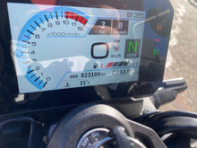 Carica l'immagine nel visualizzatore di Gallery, SUZUKI GSX 8 S - 2023 - KM 23100