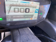 Carica l'immagine nel visualizzatore di Gallery, APRILIA RS 660 - 2024 - KM 2317