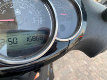 Carica l'immagine nel visualizzatore di Gallery, PIAGGIO BEVERLY 300 - 2014 - KM 16868
