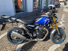 Carica l&#39;immagine nel visualizzatore di Gallery, TRIUMPH SPEED 400 - 2024 - KM 17489