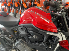 Carica l'immagine nel visualizzatore di Gallery, DUCATI MONSTER 937 - 2024 - KM 4827