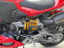 Carica l'immagine nel visualizzatore di Gallery, DUCATI PANIGALE V2 S - 2025 - KM 4392