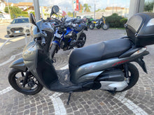 Carica l&#39;immagine nel visualizzatore di Gallery, HONDA SH 300 - 2009 - KM 23876