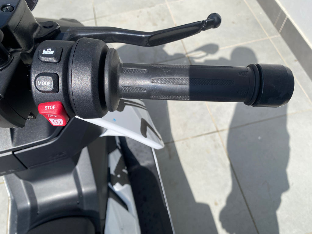 BMW CE 04 - 2022 - KM 3840