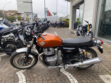 Carica l'immagine nel visualizzatore di Gallery, ROYAL ENFIELD INTERCEPTOR 650 - 2021 - KM 21479