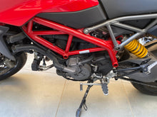 Carica l'immagine nel visualizzatore di Gallery, DUCATI HYPERMOTARD 950 - 2024 - KM 2689