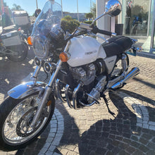 Carica l&#39;immagine nel visualizzatore di Gallery, HONDA CB 1100 - 2018 - KM 11784