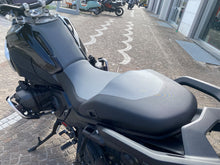 Carica l'immagine nel visualizzatore di Gallery, BMW R 1300 GS TRIPLE BLACK - 2025 - KM 6754
