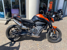 Carica l'immagine nel visualizzatore di Gallery, KTM 890 DUKE - 2023 - KM 14939