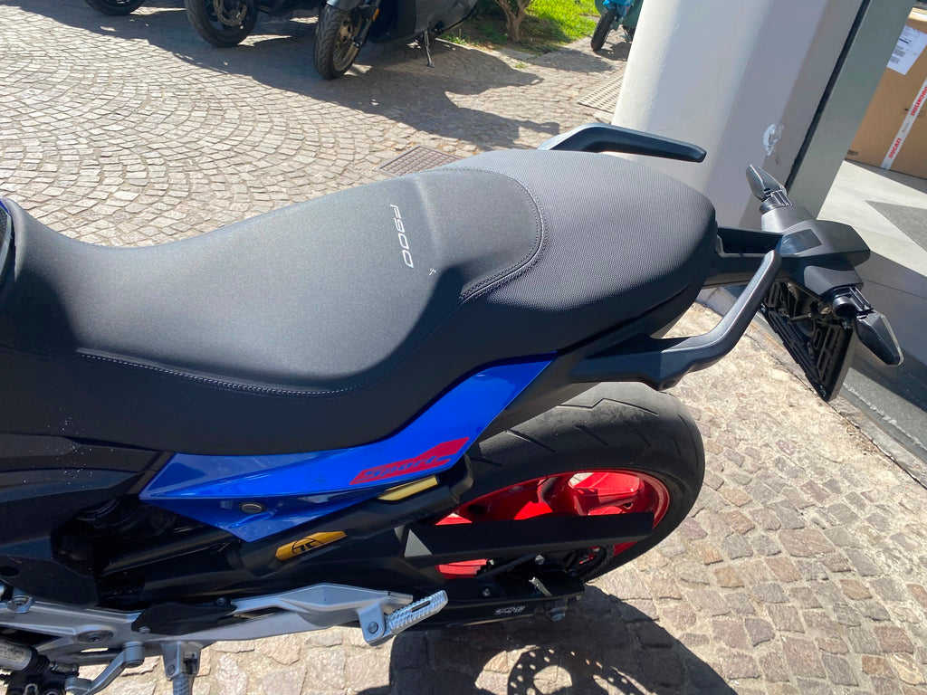 BMW F 900 R - 2025 - KM 11655