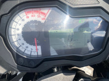 Carica l&#39;immagine nel visualizzatore di Gallery, BENELLI TRK 502X - 2022 - KM 4198