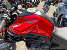 Carica l'immagine nel visualizzatore di Gallery, DUCATI MONSTER 937 - 2024 - KM 14444