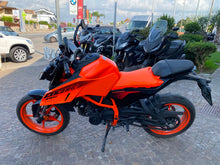 Carica l'immagine nel visualizzatore di Gallery, KTM 390 DUKE - 2025 - KM 9869