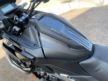 Carica l&#39;immagine nel visualizzatore di Gallery, HONDA NC 750 X DCT - 2024 - KM 8685