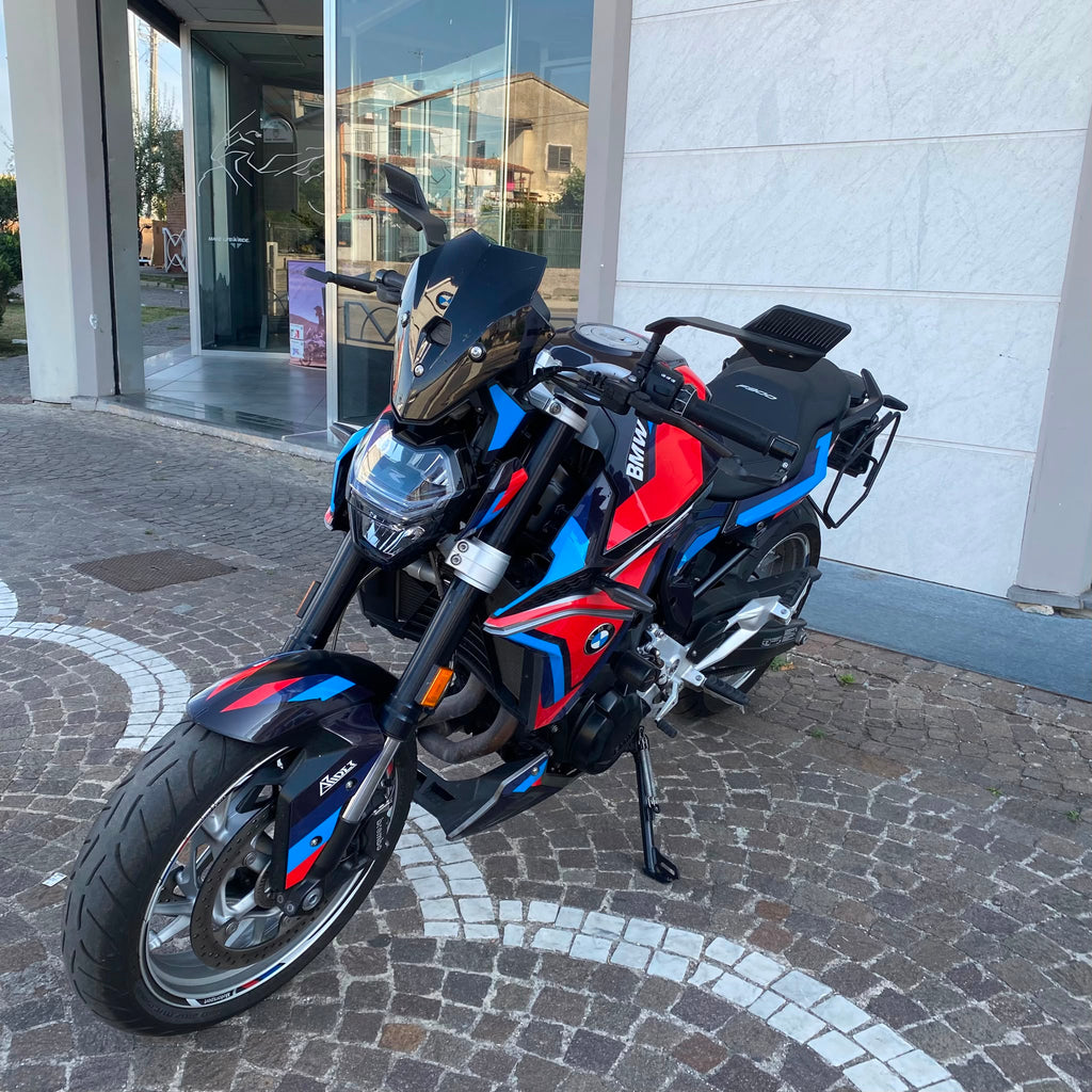 BMW F 900 R - 2023 - KM 11488