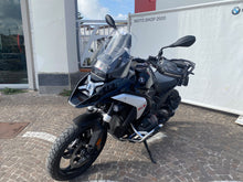 Carica l'immagine nel visualizzatore di Gallery, BMW R 1300 GS TRIPLE BLACK - 2025 - KM 6754