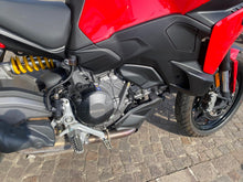 Carica l'immagine nel visualizzatore di Gallery, DUCATI MULTISTRADA V2 - 2025 - KM 1298