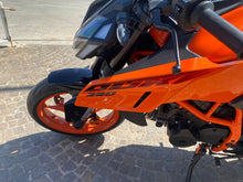 Carica l'immagine nel visualizzatore di Gallery, KTM 390 DUKE - 2025 - KM 6137