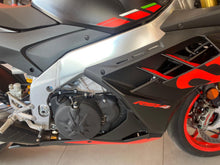 Carica l&#39;immagine nel visualizzatore di Gallery, APRILIA RSV4 - 2024 - KM 5207