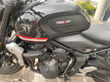 Carica l'immagine nel visualizzatore di Gallery, TRIUMPH TRIDENT 660 - 2024 - KM 18139