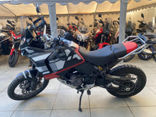 Carica l'immagine nel visualizzatore di Gallery, DUCATI DESERT X - 2024 - KM 18697