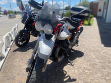 Carica l&#39;immagine nel visualizzatore di Gallery, MOTO GUZZI V85 TT - 2022 - KM 16525