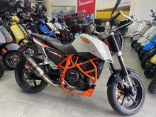 Carica l&#39;immagine nel visualizzatore di Gallery, KTM 690 DUKE - 2012 - KM 39343